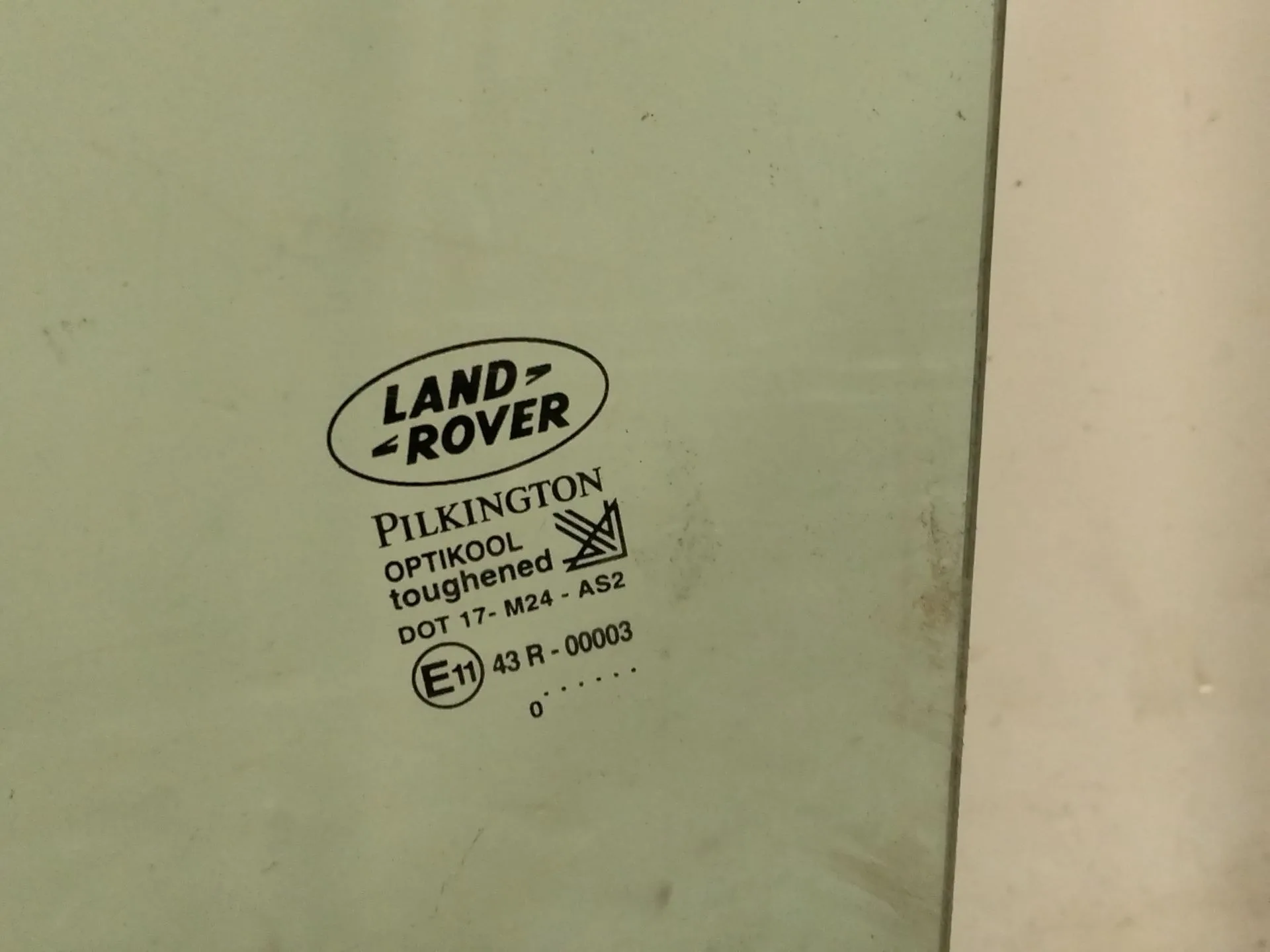 Luna Delantera Izquierda para Land Rover Range Rover (Lp)