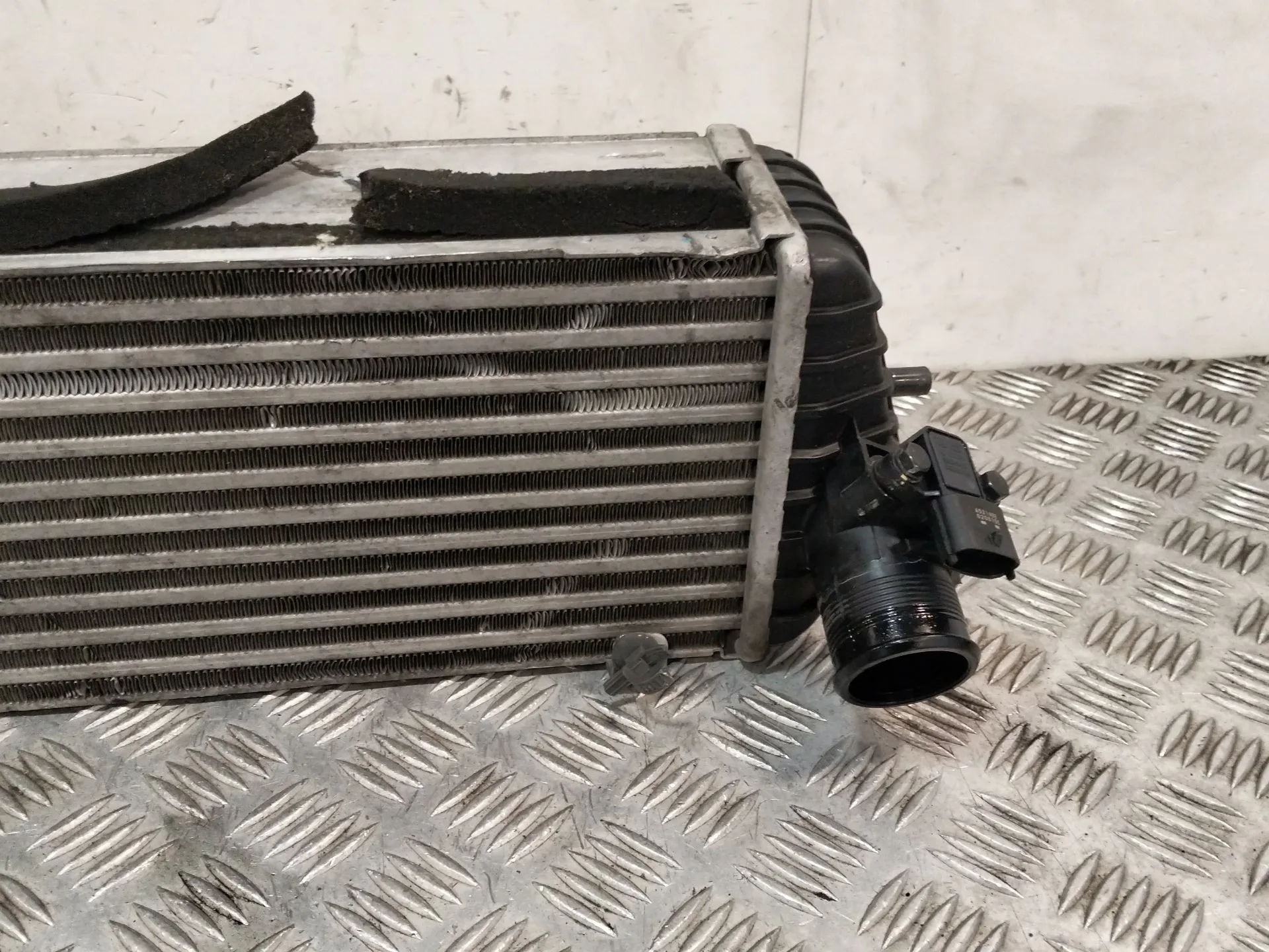 Intercooler para Kia Carens Iv