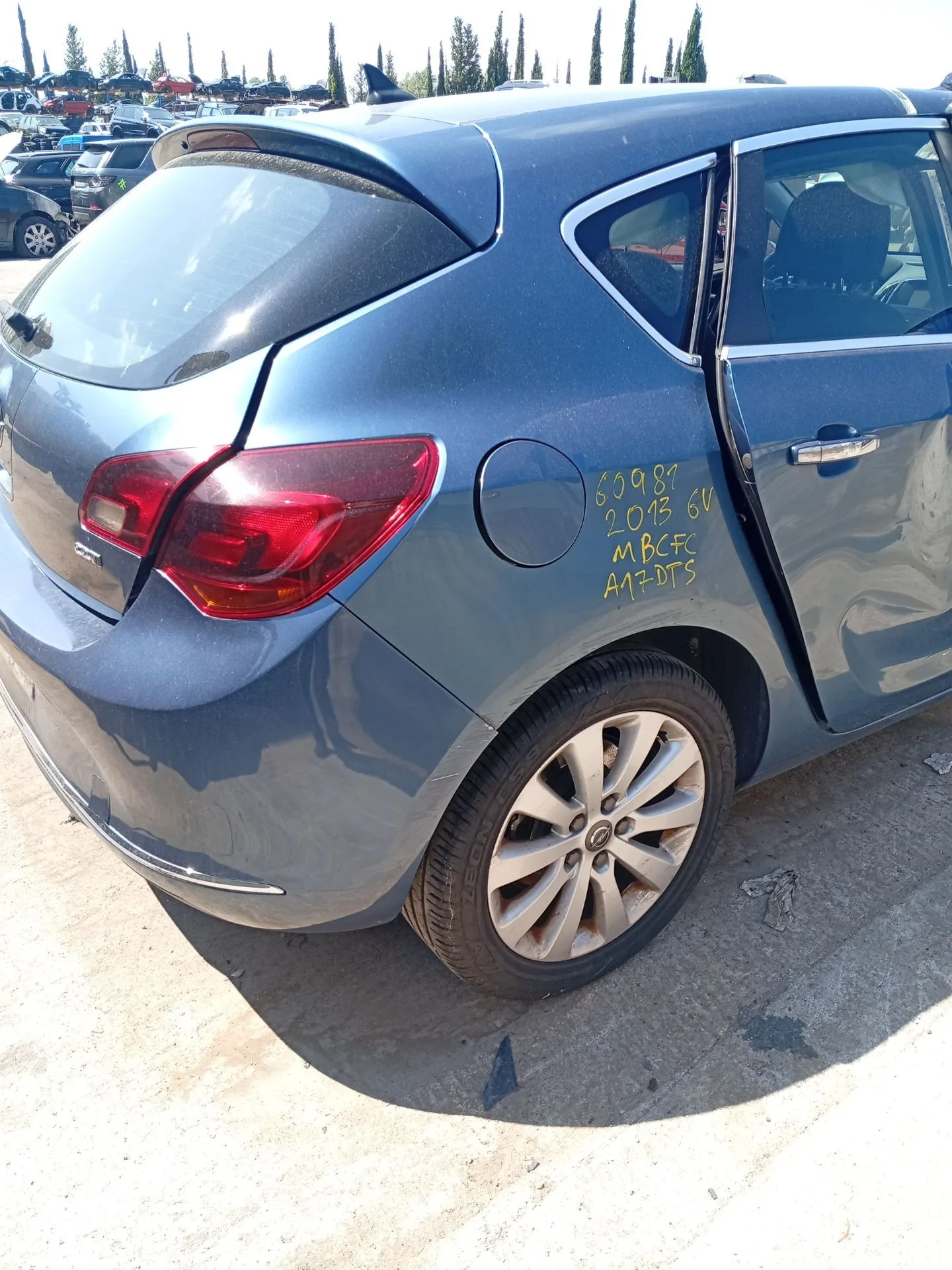 Amortiguador Trasero Derecho para Opel Astra J (P10)