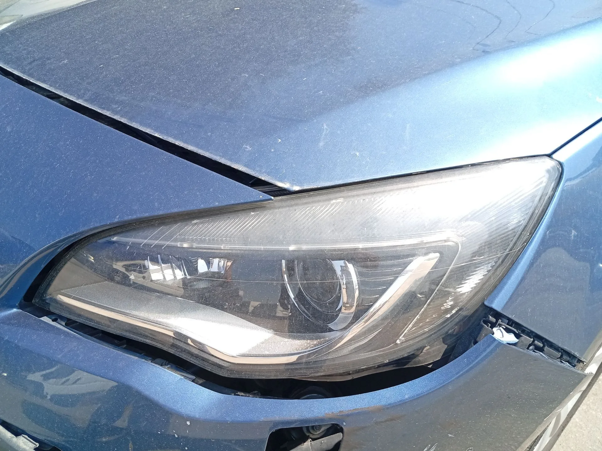 Faro Izquierdo para Opel Astra J (P10)