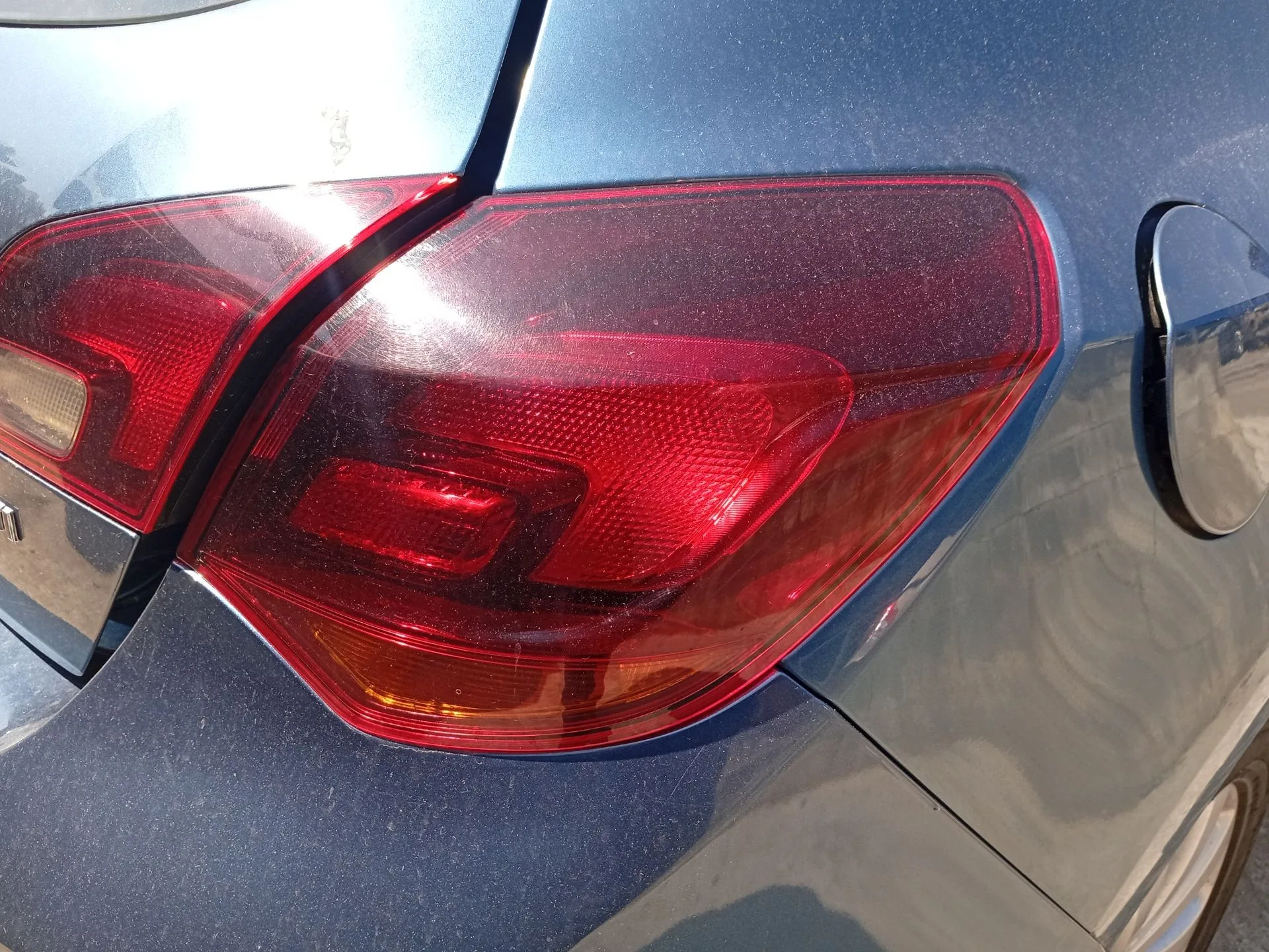 Piloto Trasero Derecho para Opel Astra J (P10)