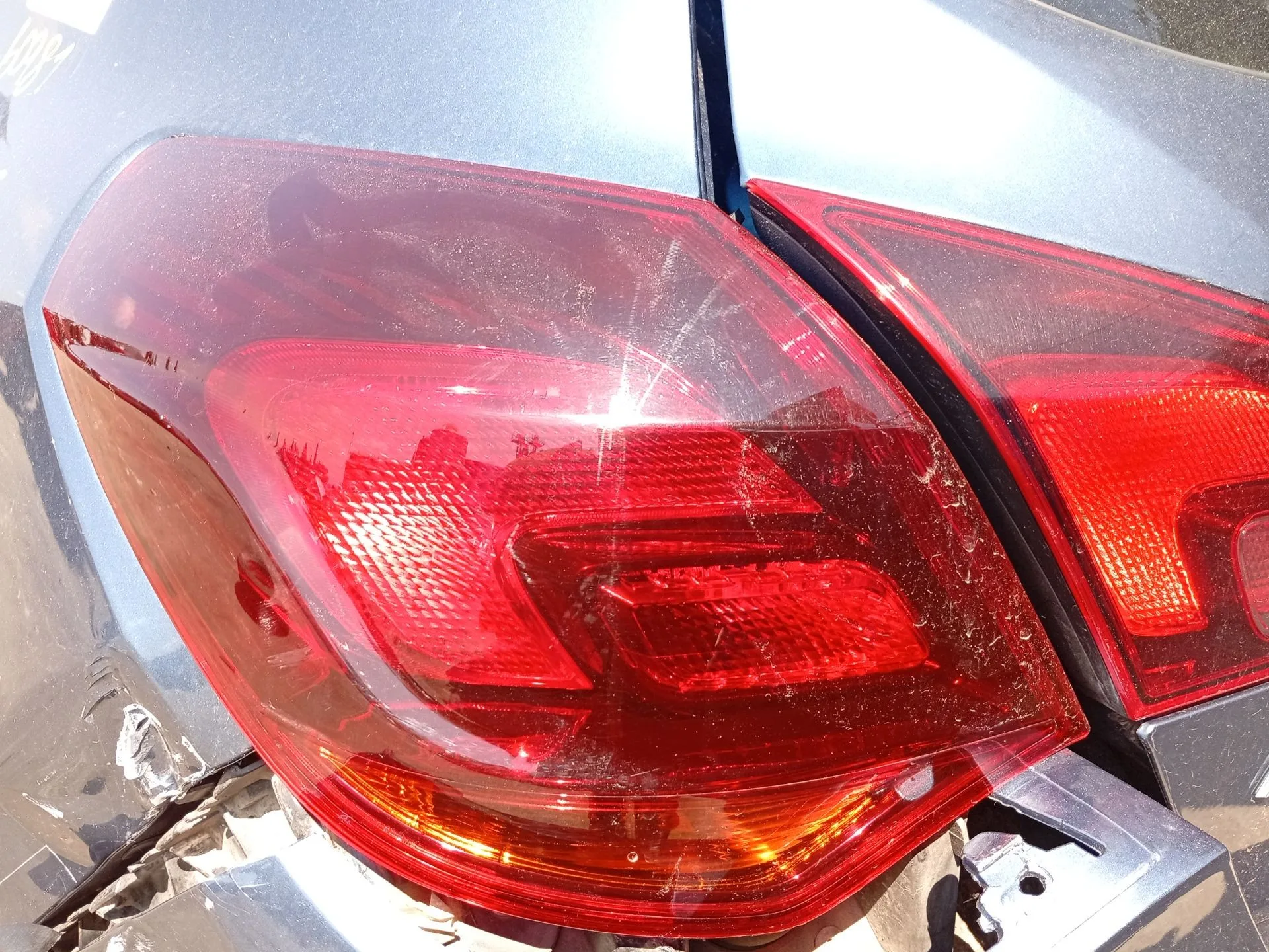 Piloto Trasero Izquierdo para Opel Astra J (P10)