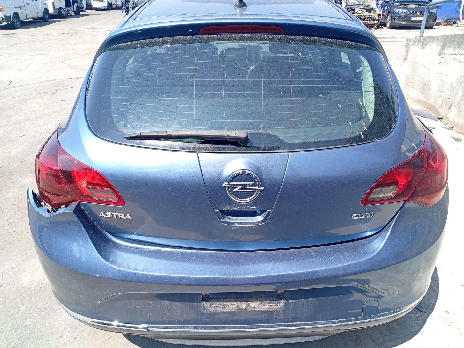 Porton Trasero para Opel Astra J (P10)