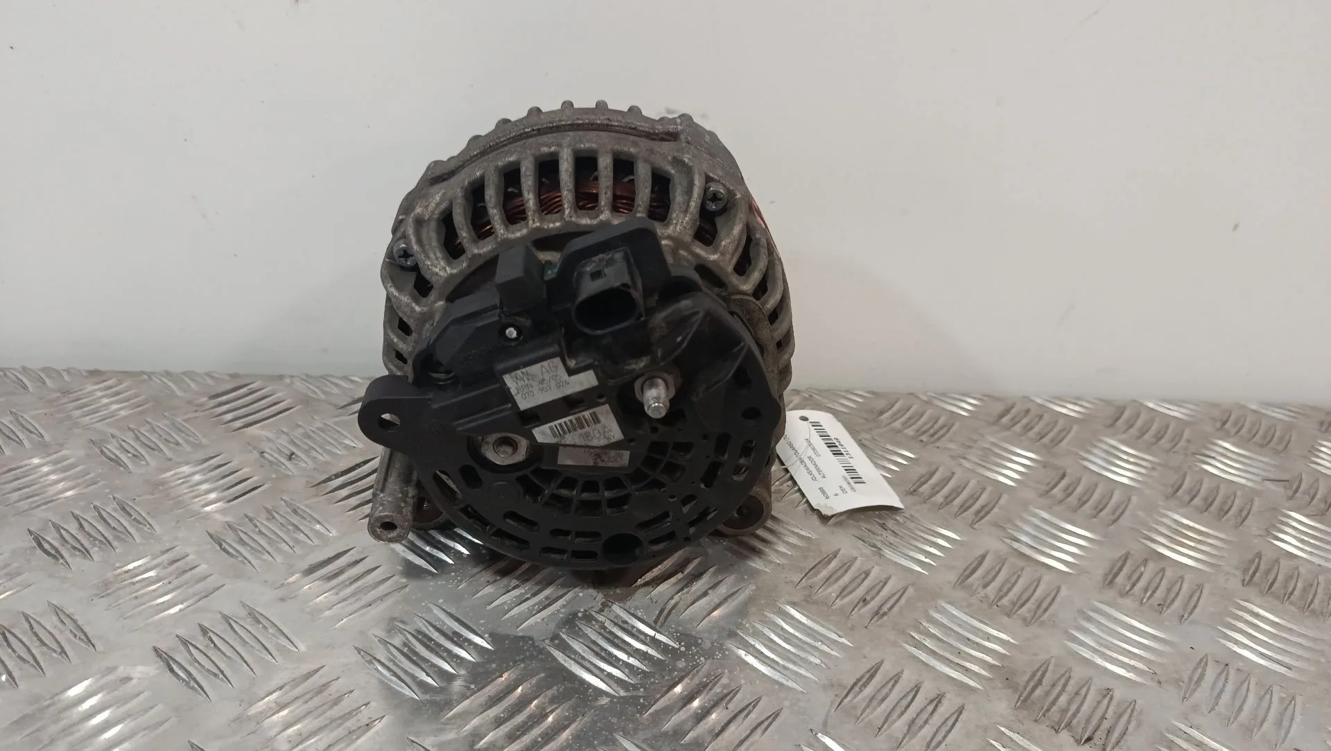 Alternador para Volkswagen Touareg (7La, 7L6, 7L7)