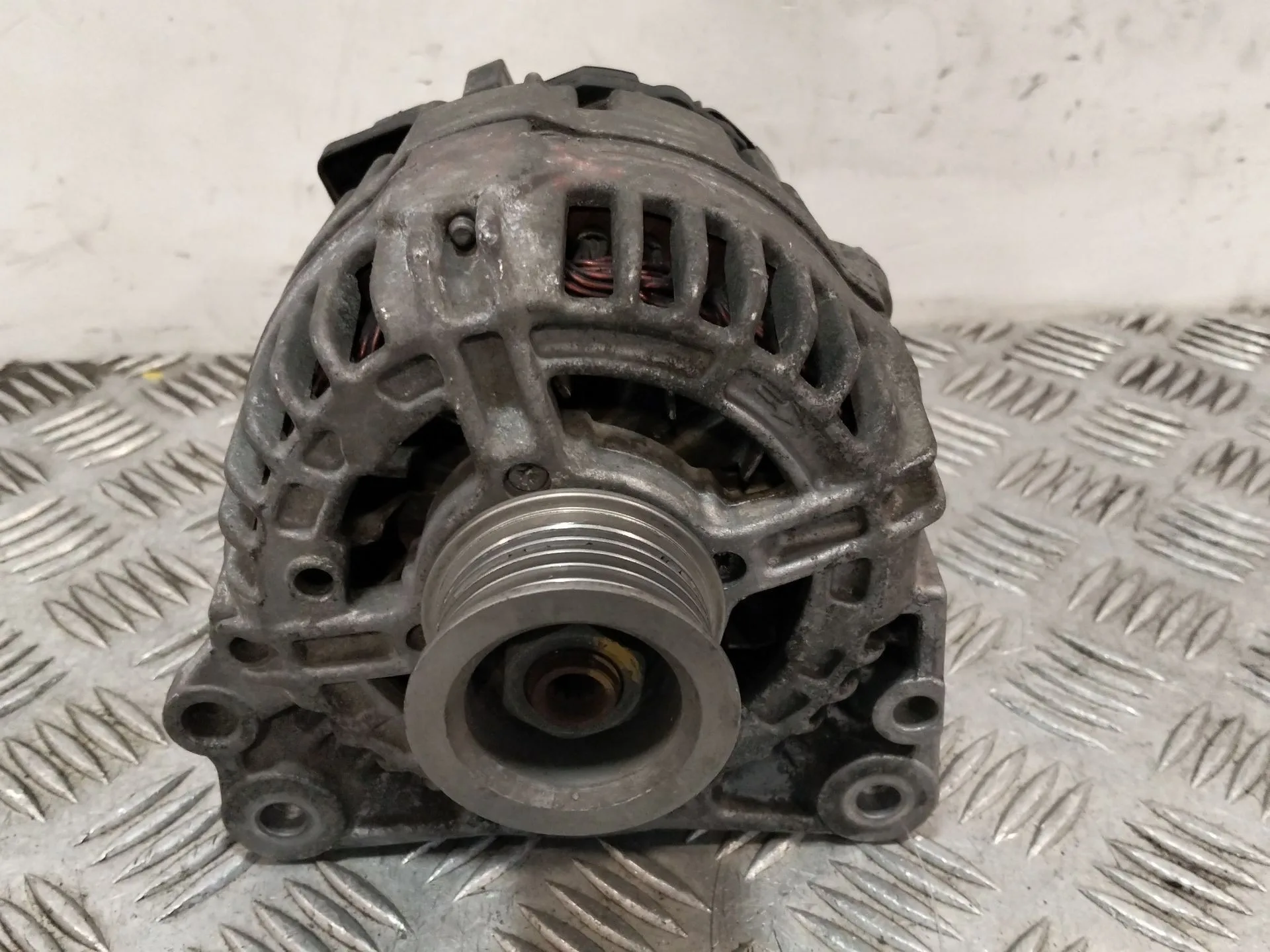 Alternador para Volkswagen Golf V (1K1)