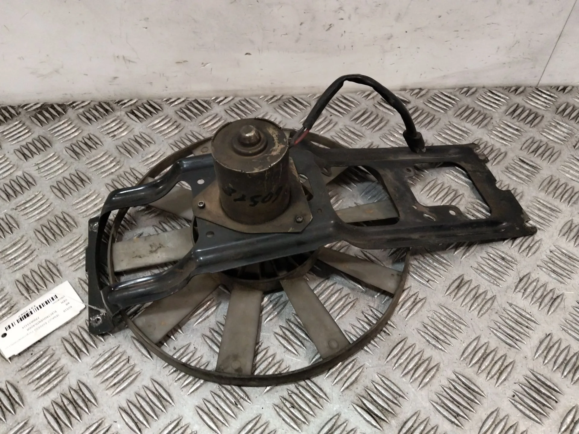 Electroventilador para Renault Express Furgoneta/Monovolumen (F40_, G40_)
