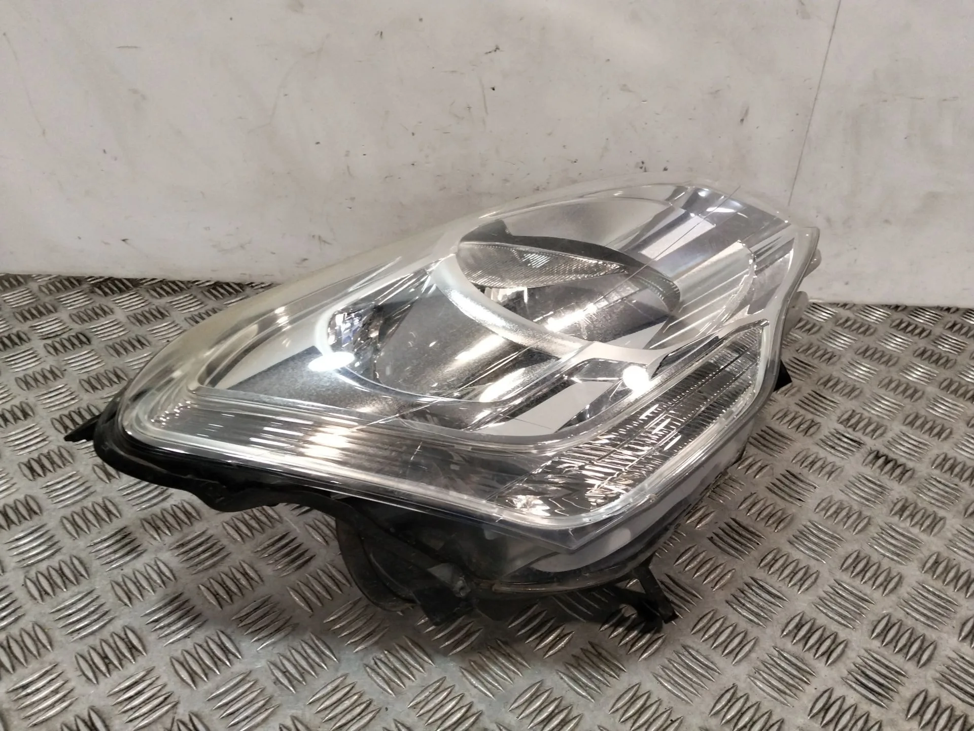 Faro Derecho para Peugeot Partner Furgoneta/Monovolumen