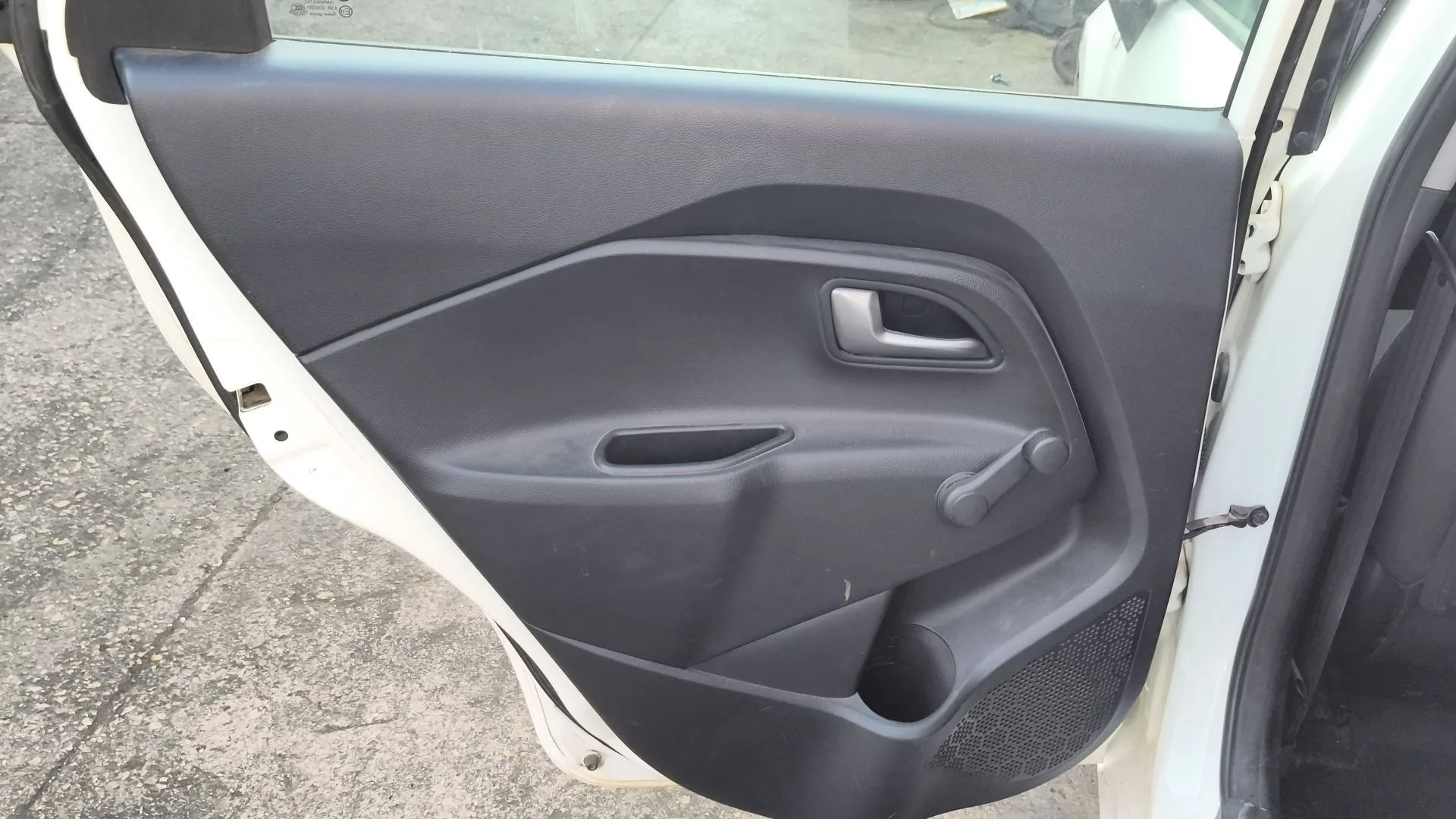 Guarnecido Puerta Trasera Izquierda para Kia Rio Iii (Ub)