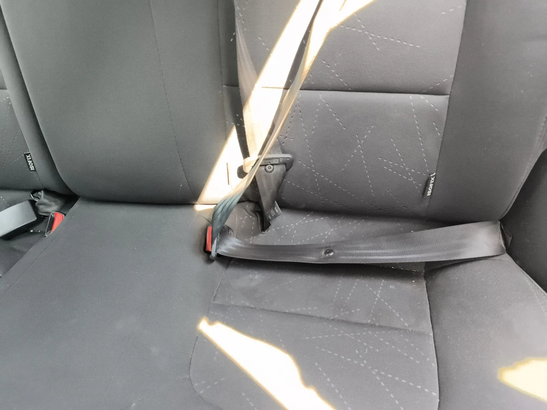 Enganche Cinturon Trasero Izquierdo para Kia Rio Iii (Ub)