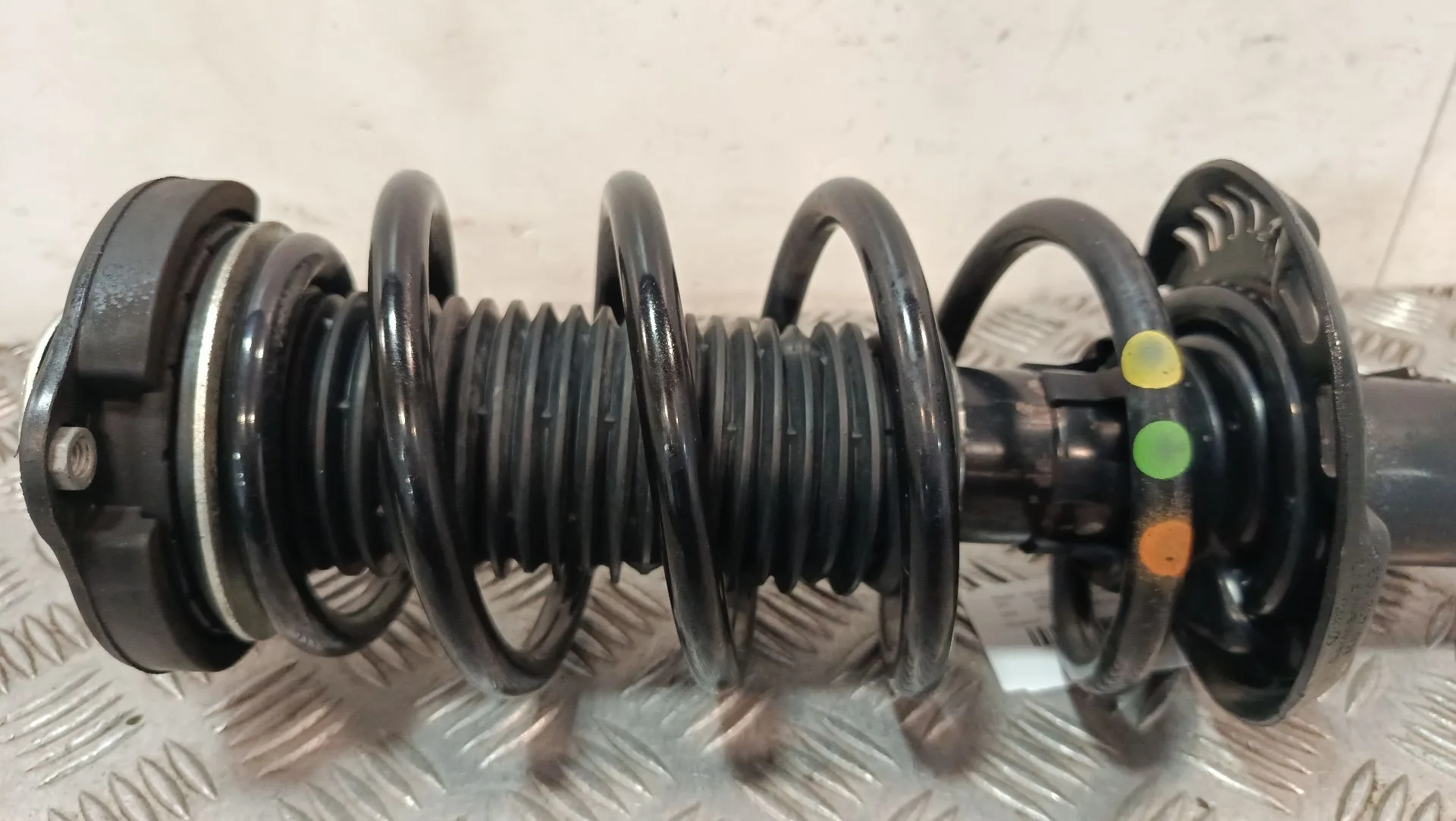 Amortiguador Delantero Izquierdo para Volkswagen Passat B7 Variant (365)