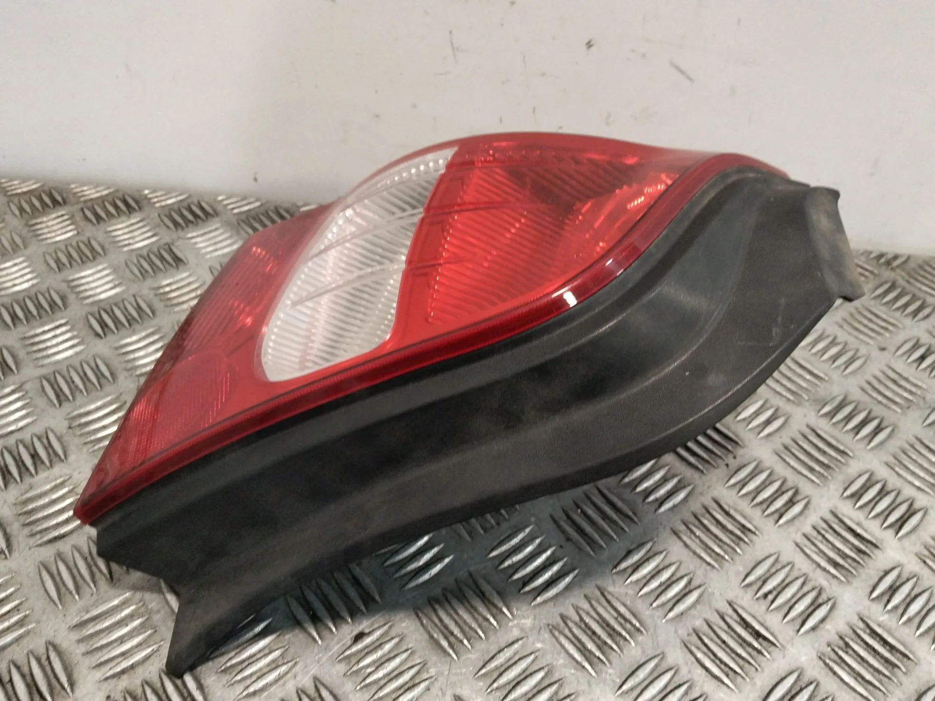 Piloto Trasero Izquierdo para Renault Twingo Ii (Cn0_)