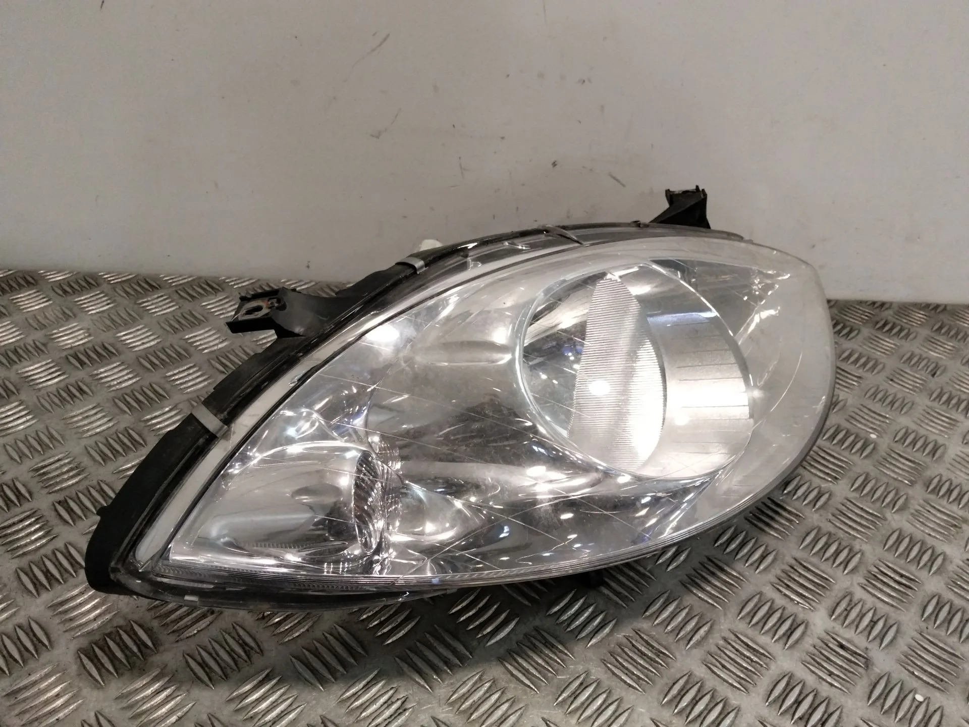 Faro Derecho para Mercedes-Benz Clase A (W169)