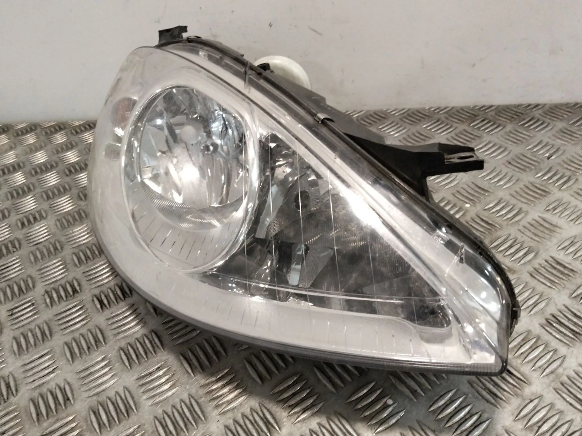 Faro Derecho para Mercedes-Benz Clase A (W169)