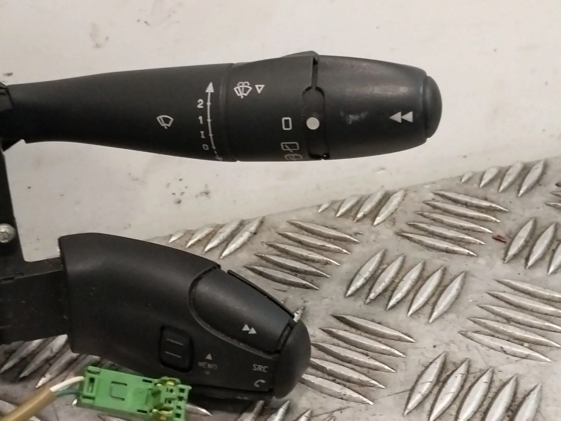 Mando Multifuncion para Peugeot 207/207+ (Wa_, Wc_)
