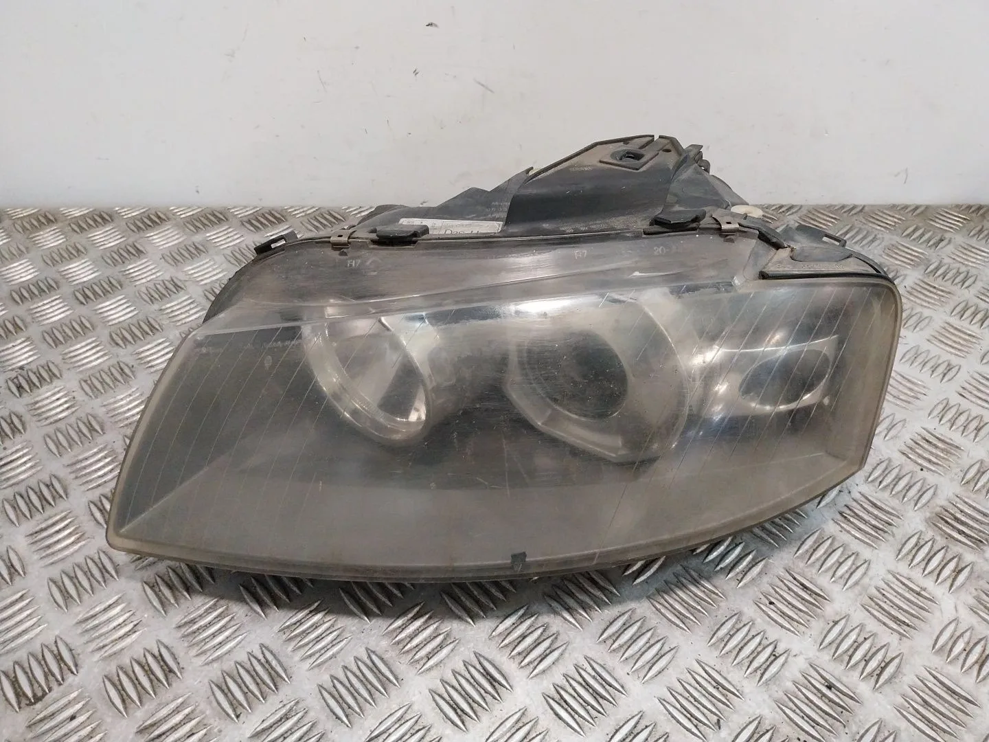 Faro Izquierdo para Audi A3 Sportback (8Pa)