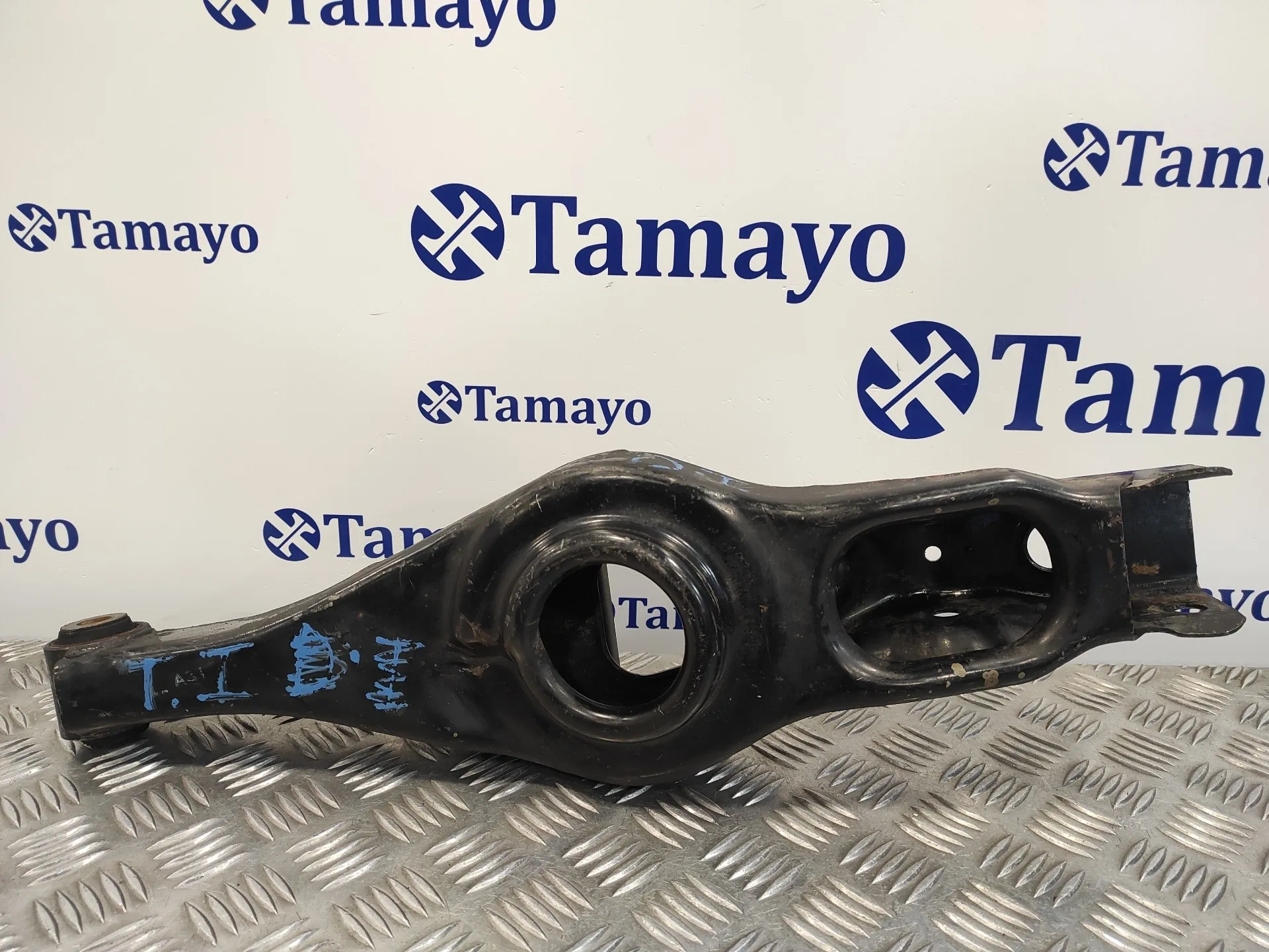 Brazo Suspension Inferior Trasero Izquierdo para Mitsubishi Montero (V60/V70)