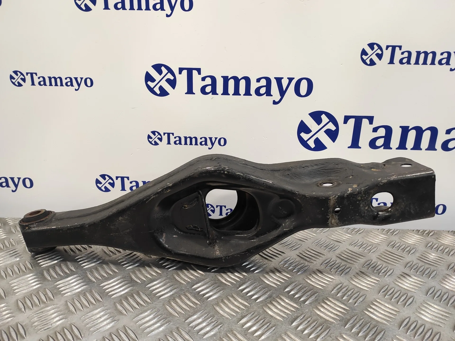 Brazo Suspension Inferior Trasero Izquierdo para Mitsubishi Montero (V60/V70)