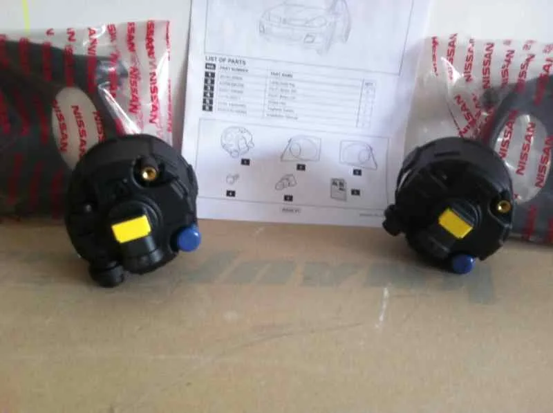 Kit Faros Antiniebla para Nissan Tiida (C11X/Sc11X)