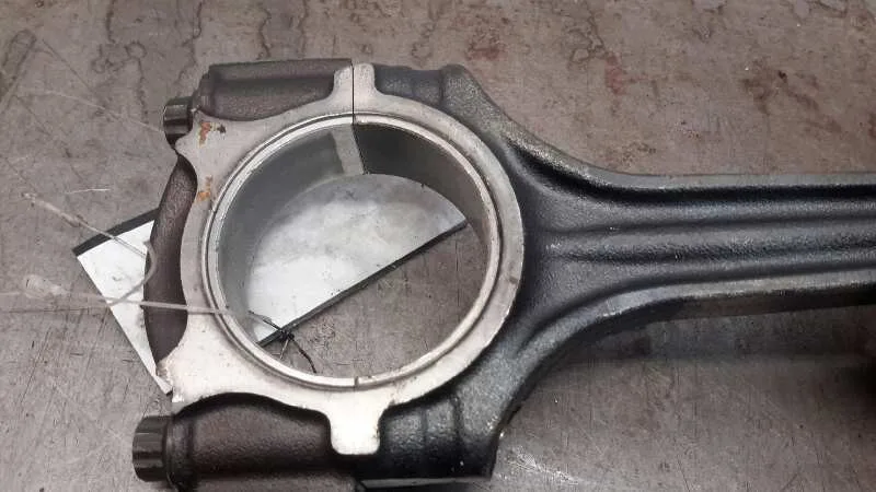 Piston para Mercedes-Benz Sprinter (W901,W904) Caja Cerr.