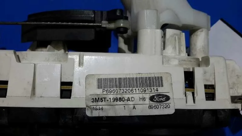 Mando Calefaccion / Aire Acondicionado para Ford Focus Berlina (Cap)
