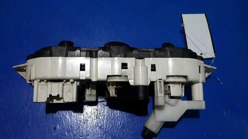 Mando Calefaccion / Aire Acondicionado para Ford Focus Berlina (Cap)