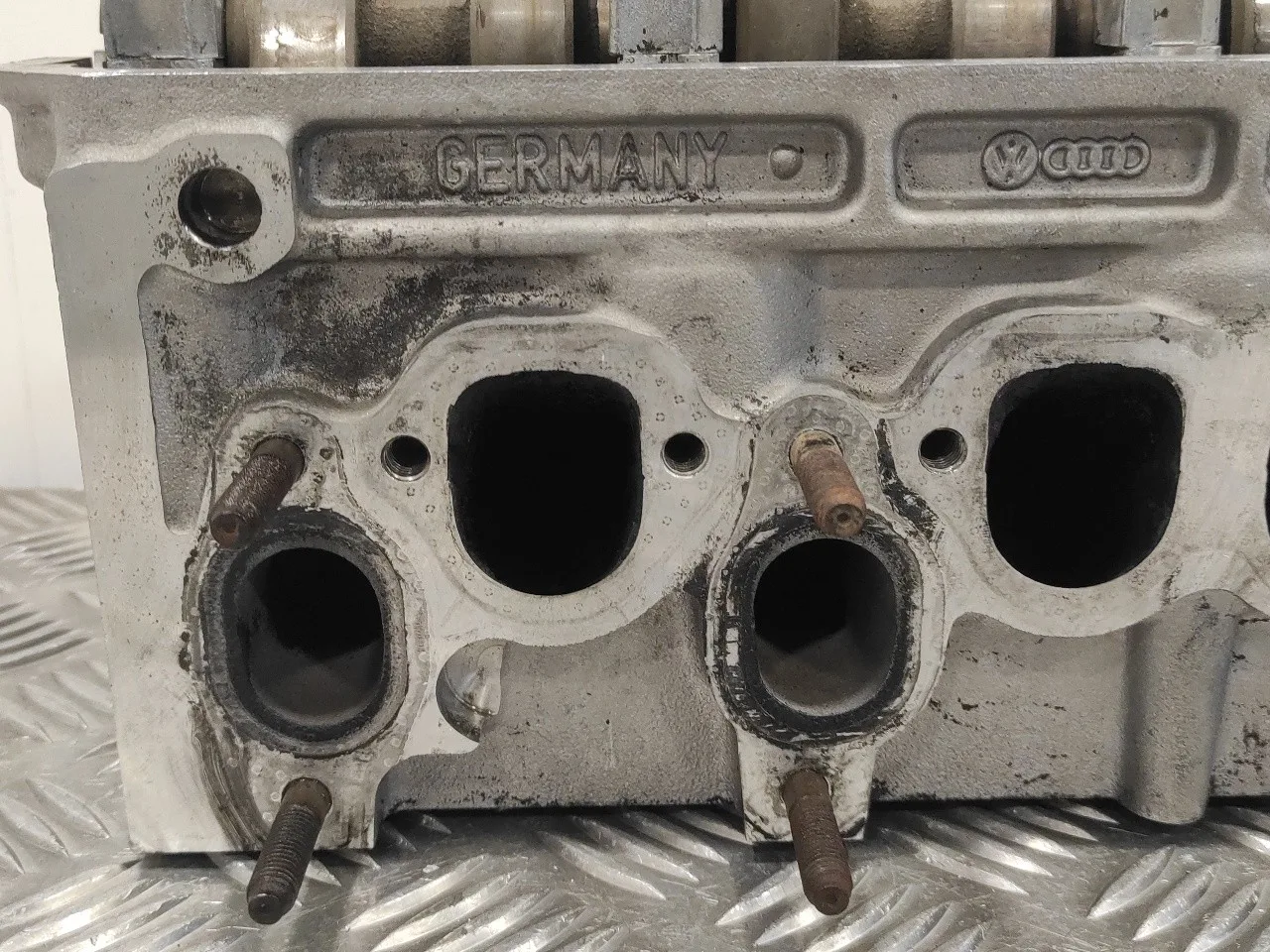 Culata para Audi 80/90 (893)