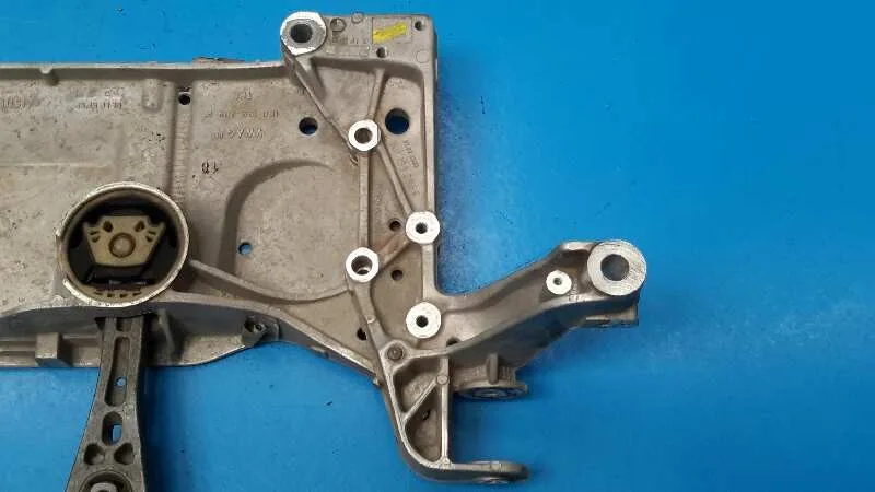 Puente Delantero para Volkswagen Scirocco (137)