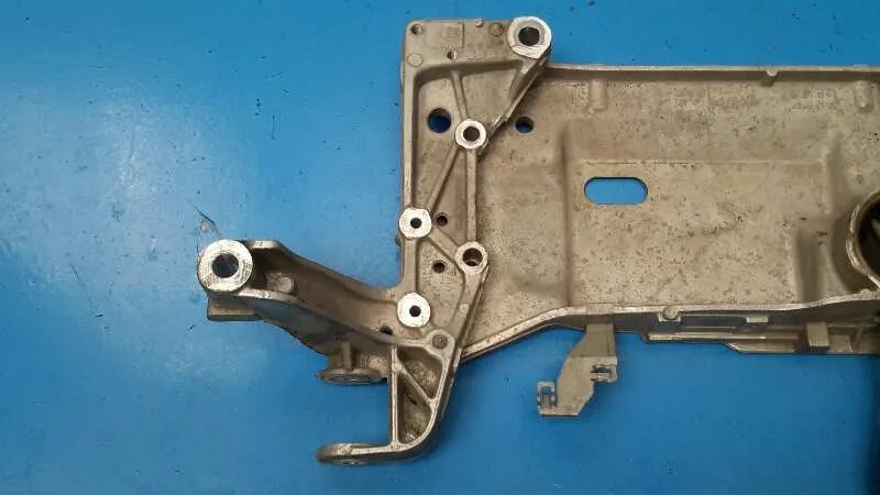 Puente Delantero para Volkswagen Scirocco (137)