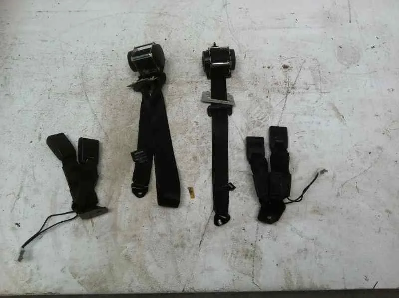 Cinturon Seguridad Trasero Izquierdo para Nissan Qashqai (J10)
