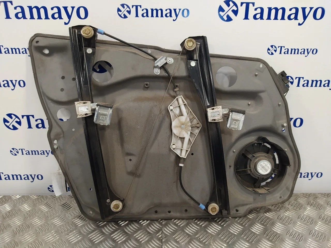 Elevalunas Delantero Derecho para Mercedes-Benz Clase B (W245)