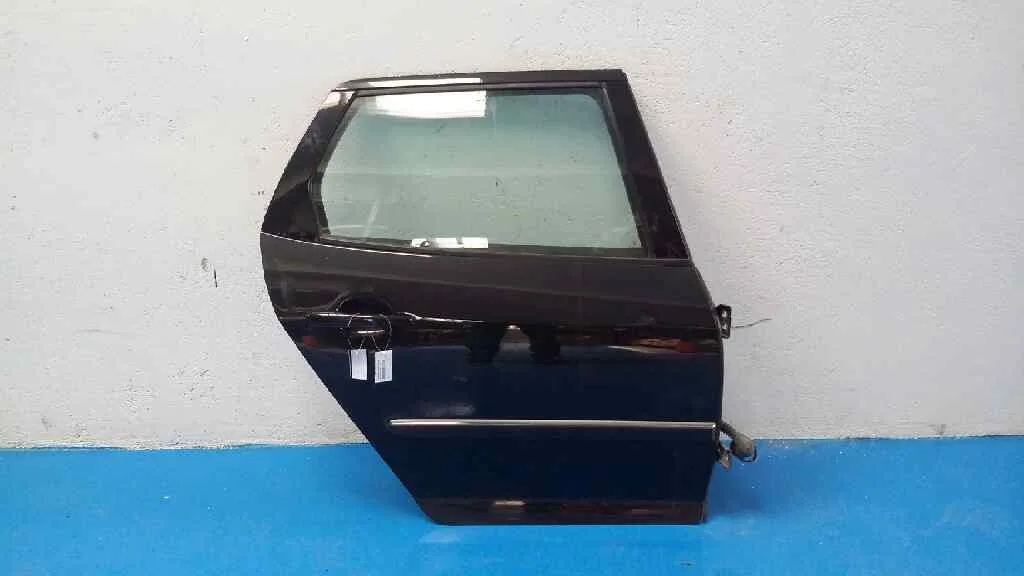 Puerta Trasera Derecha para Peugeot 407 Sw