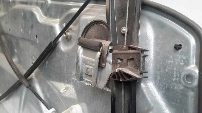 Elevalunas Delantero Derecho para Seat Ibiza (6L1)