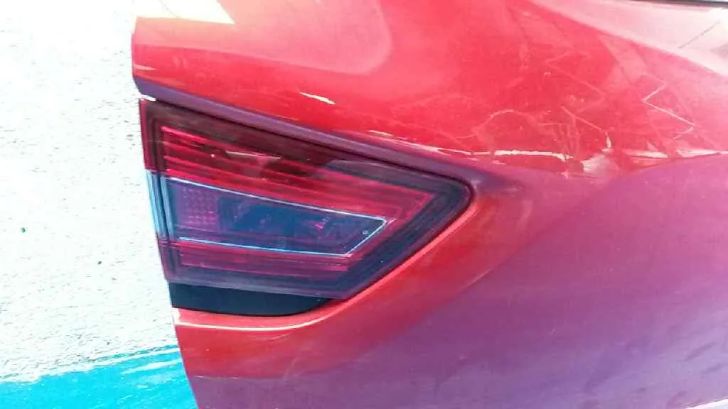 Piloto Trasero Izquierdo Porton para Renault Clio Iv