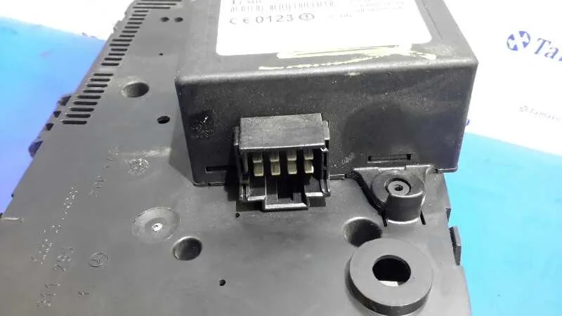 Cuadro Instrumentos para Mercedes-Benz Sprinter Chasis-Cabina