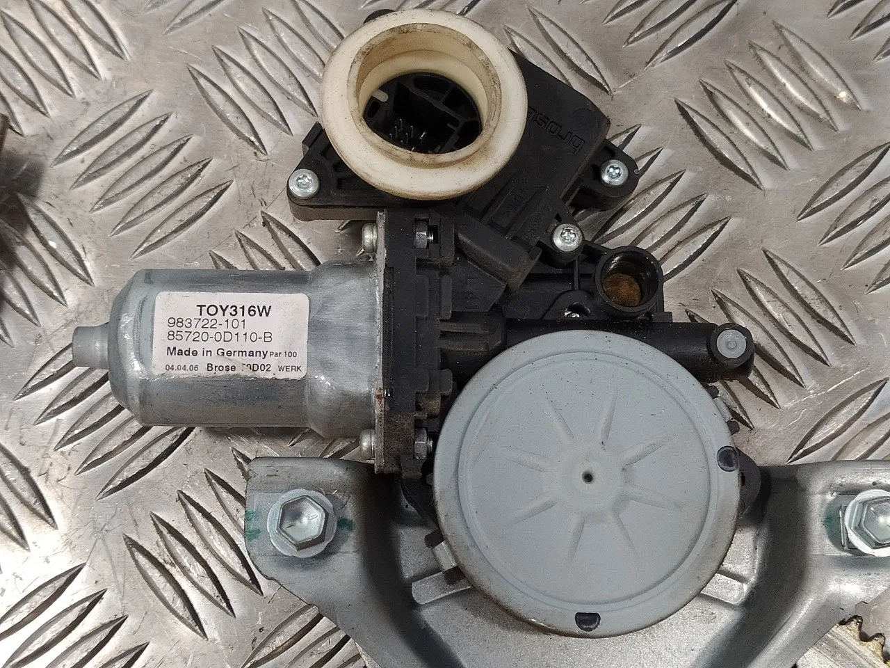 Elevalunas Delantero Izquierdo para Toyota Yaris (Ksp9/Scp9/Nlp9)