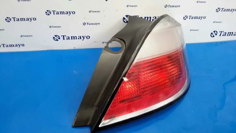 Piloto Trasero Derecho para Opel Astra H Berlina