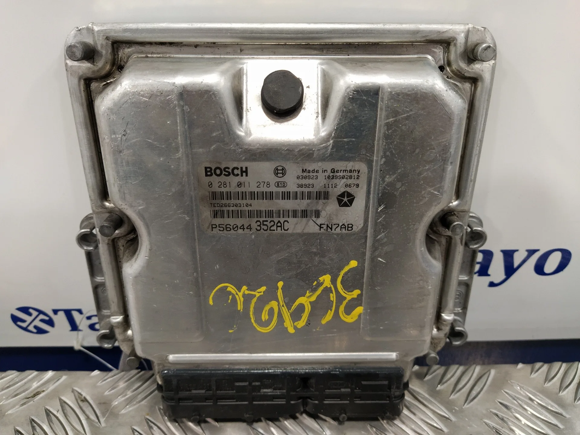 Centralita Motor Uce para Jeep Cherokee (Kj)