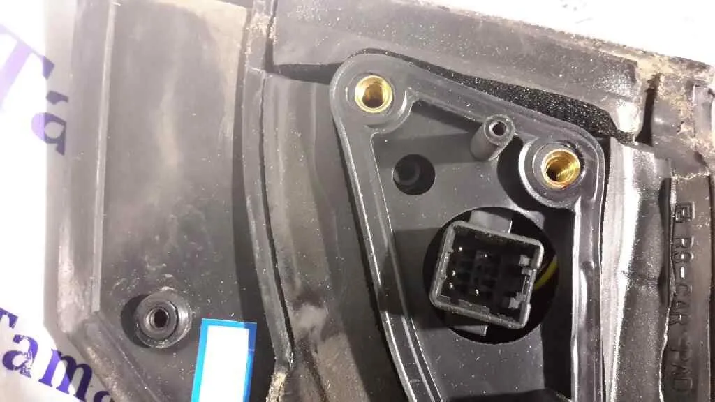 Retrovisor Electrico Izquierdo para Kia Carens