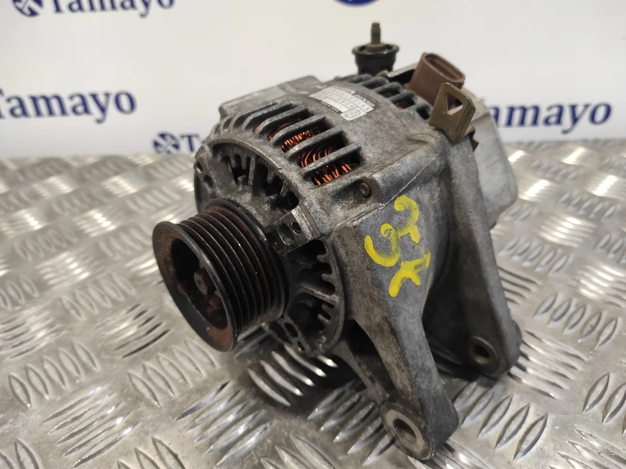 Alternador para Toyota Corolla Verso (E12)
