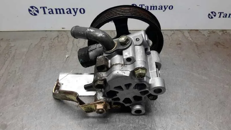 Bomba Servodireccion para Toyota Corolla Verso (E12)