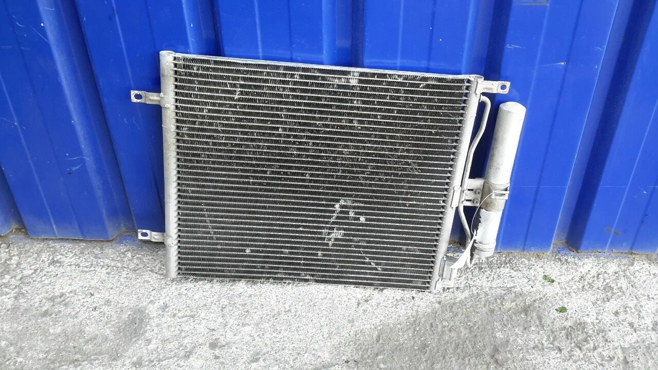 Condensador / Radiador Aire Acondicionado para Nissan Note (E11E)