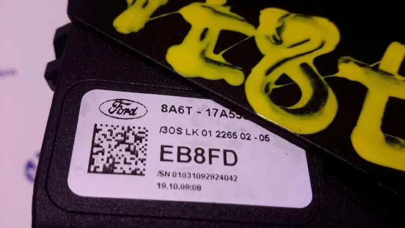Mando Limpia para Ford Fiesta (Cb1)