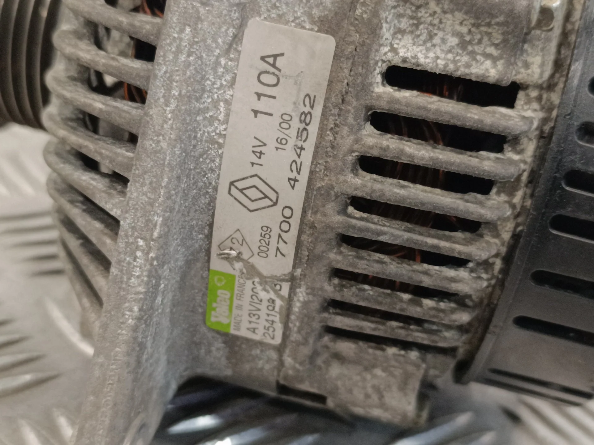 Alternador para Mitsubishi Carisma Berlina 4 (Da0)