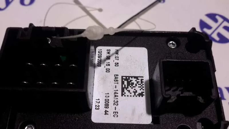Mando Elevalunas Delantero Izquierdo para Ford Fiesta (Cb1)