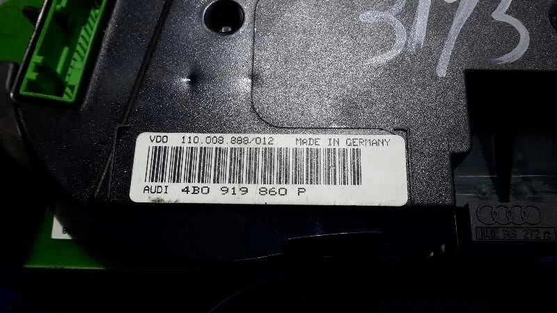Cuadro Instrumentos para Audi A6 Berlina (4B2)