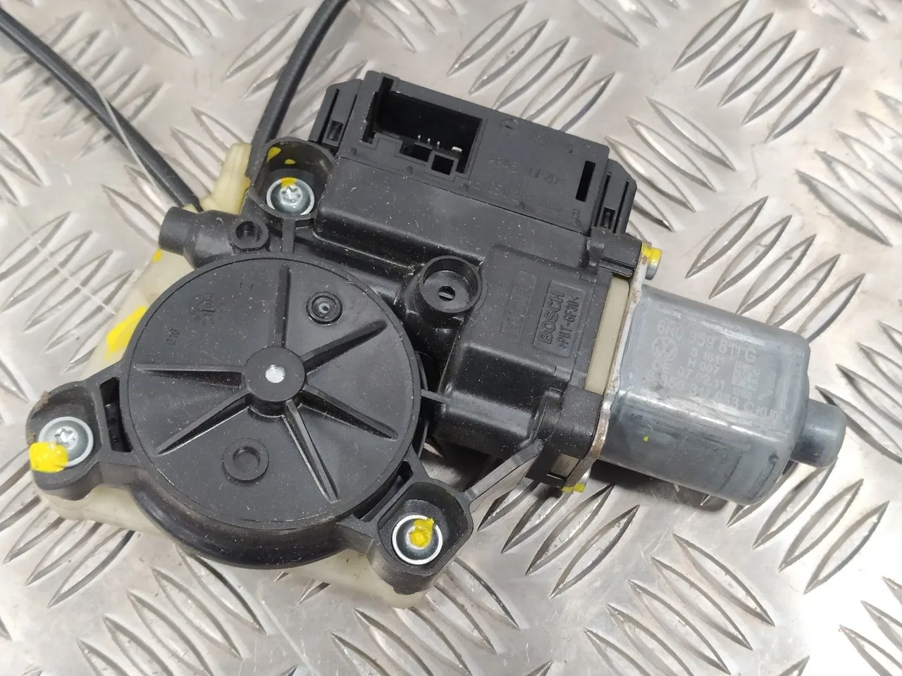 Elevalunas Trasero Izquierdo para Volkswagen Polo (6R1)