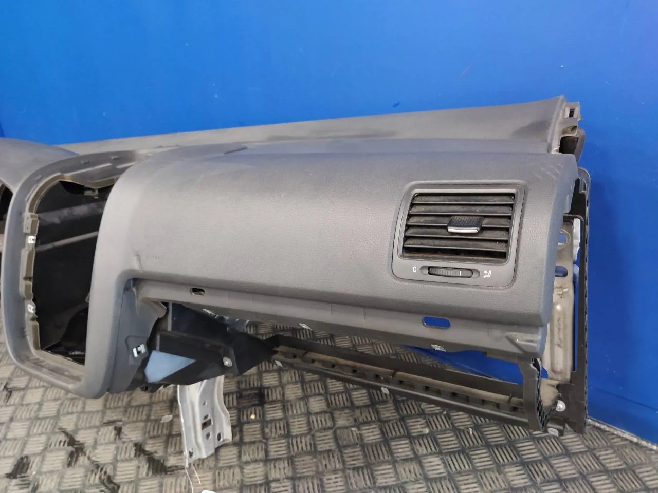 Salpicadero para Volkswagen Golf V Berlina (1K1)