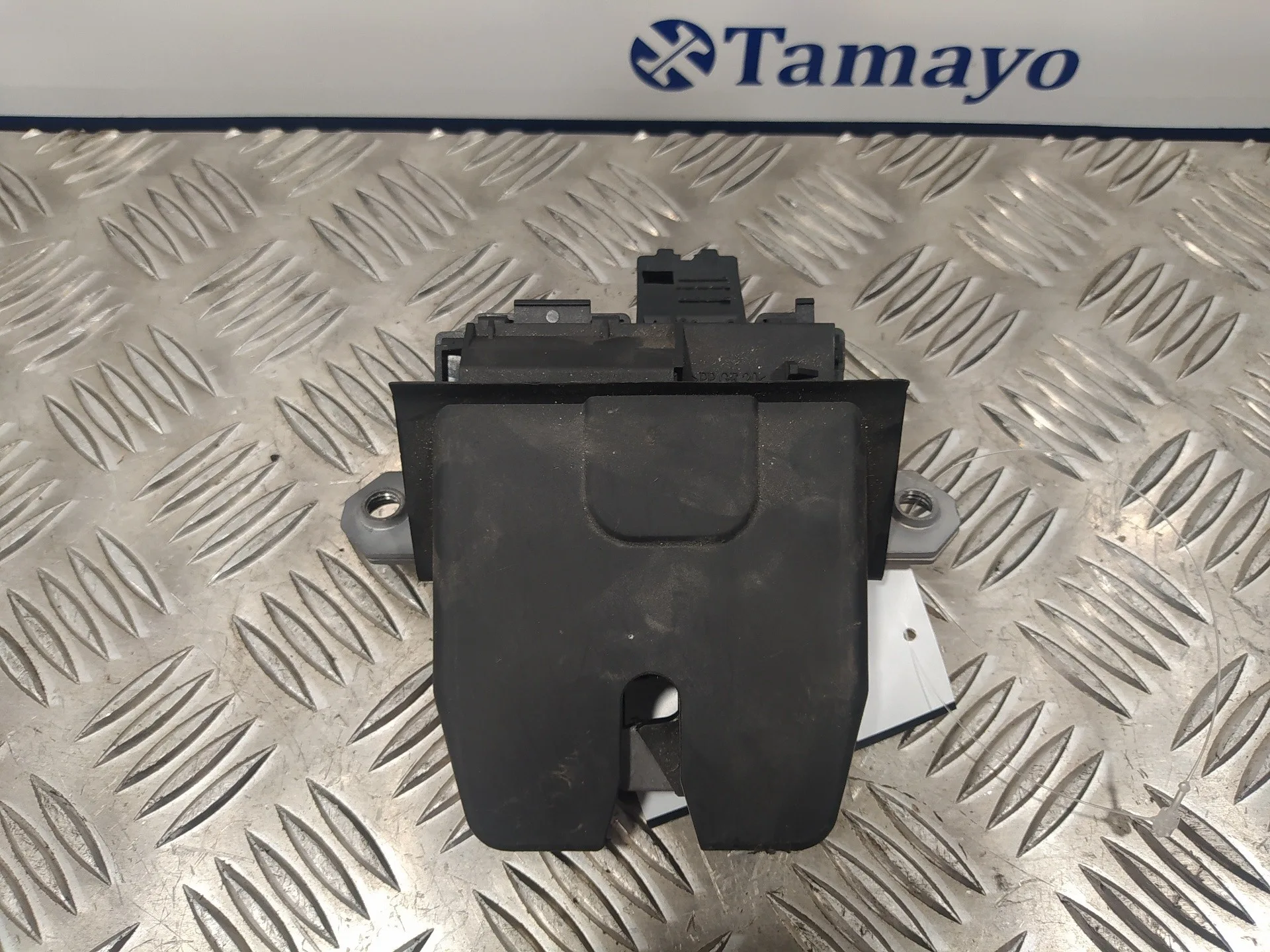 Cerradura Maletero / Porton para Ford Focus Turn. (Cb8)