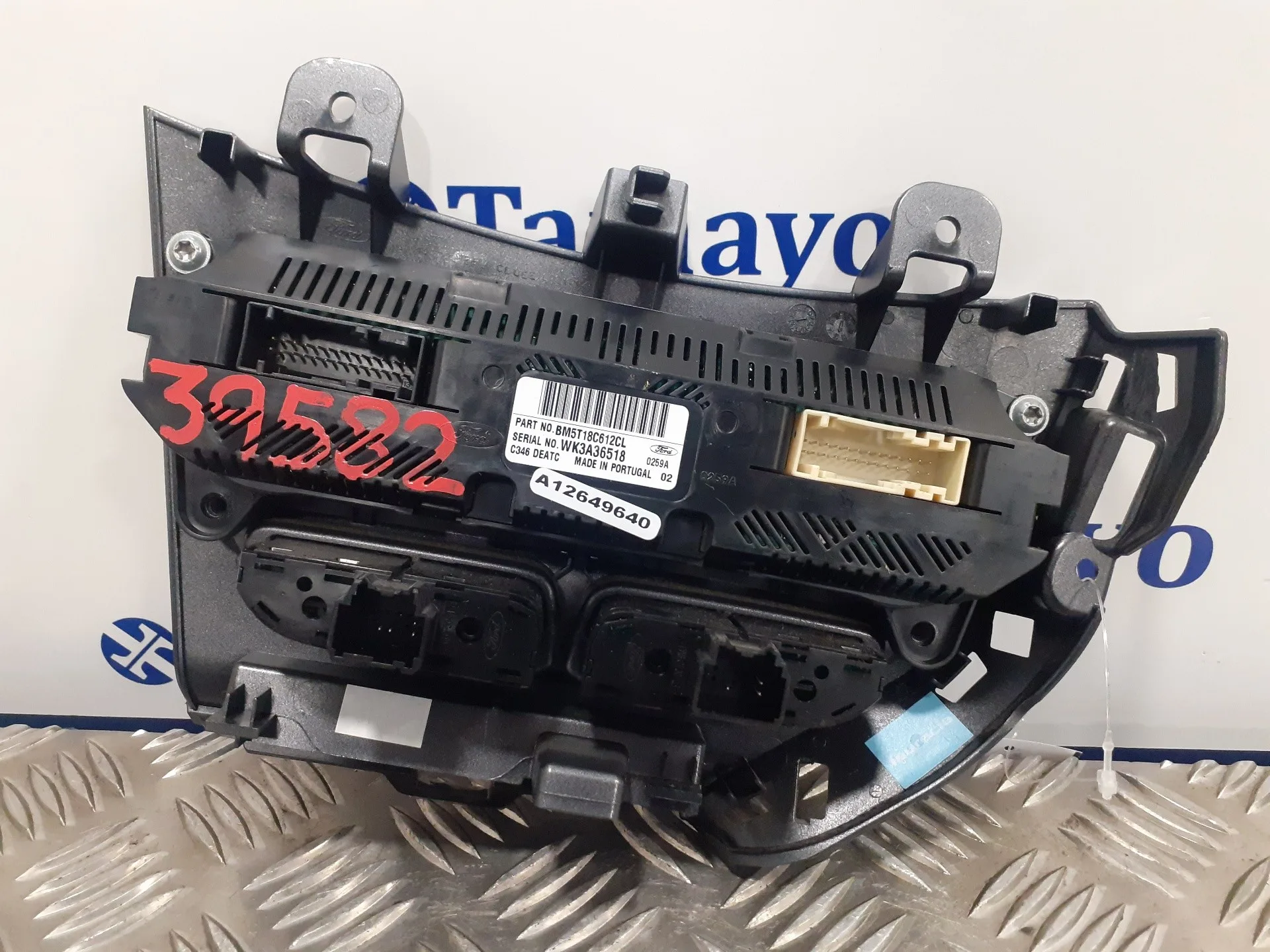 Mando Climatizador para Ford Focus Turn. (Cb8)