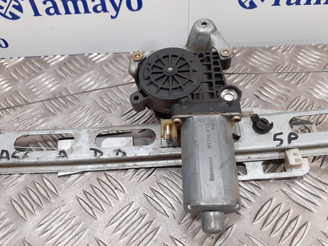 Elevalunas Delantero Derecho para Mercedes-Benz Clase A (W168)